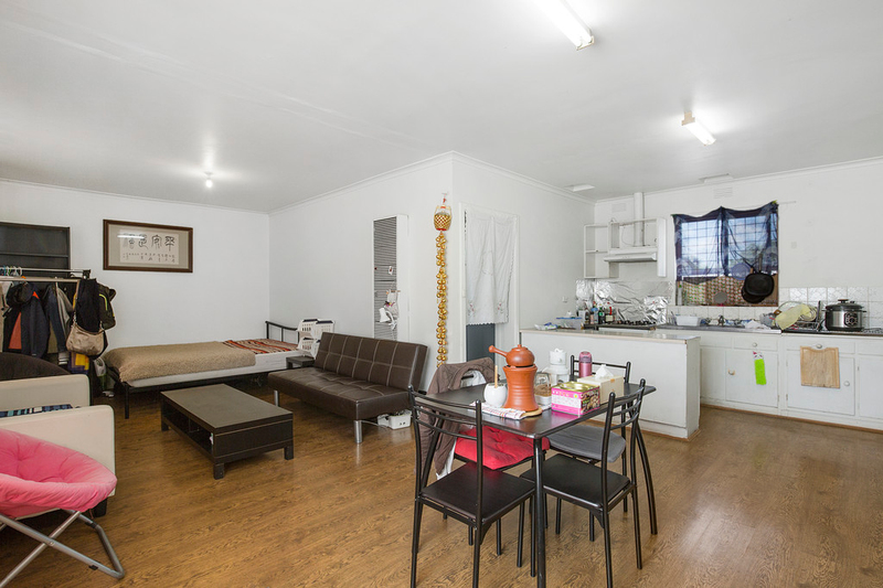 77 Leeds Street, Doncaster East