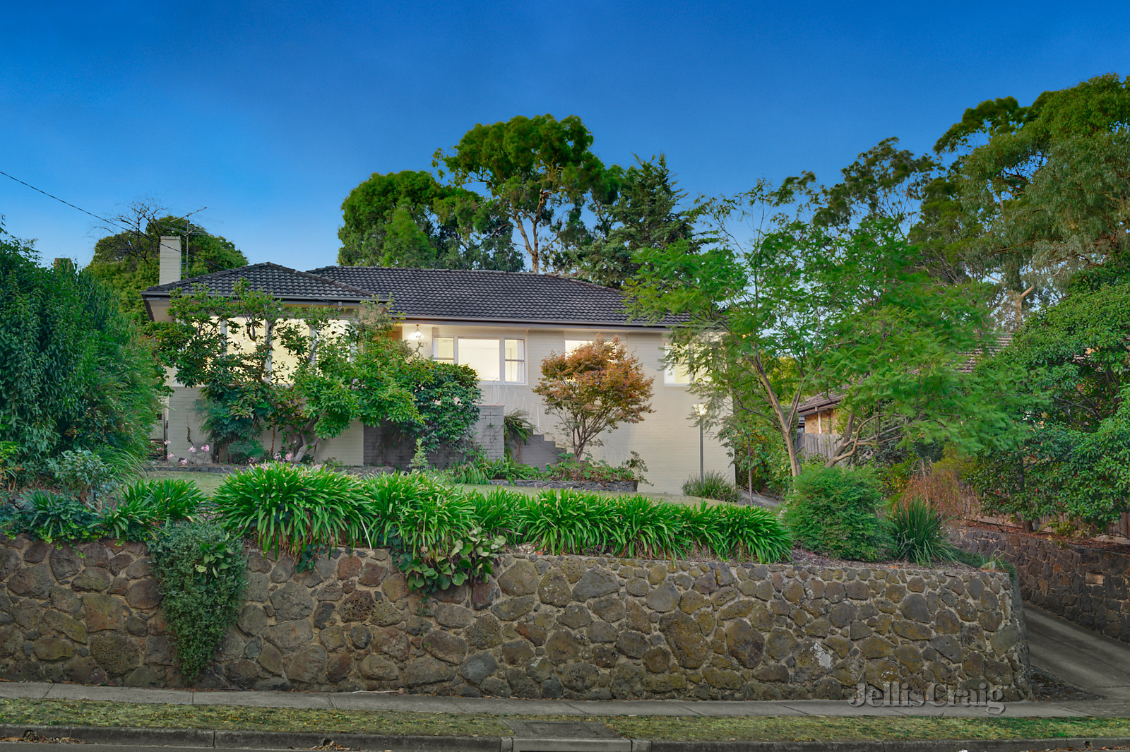 77 Mayona Road, Montmorency
- Print Image 1