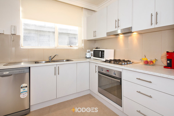 7/74 Westbury Street St Kilda East