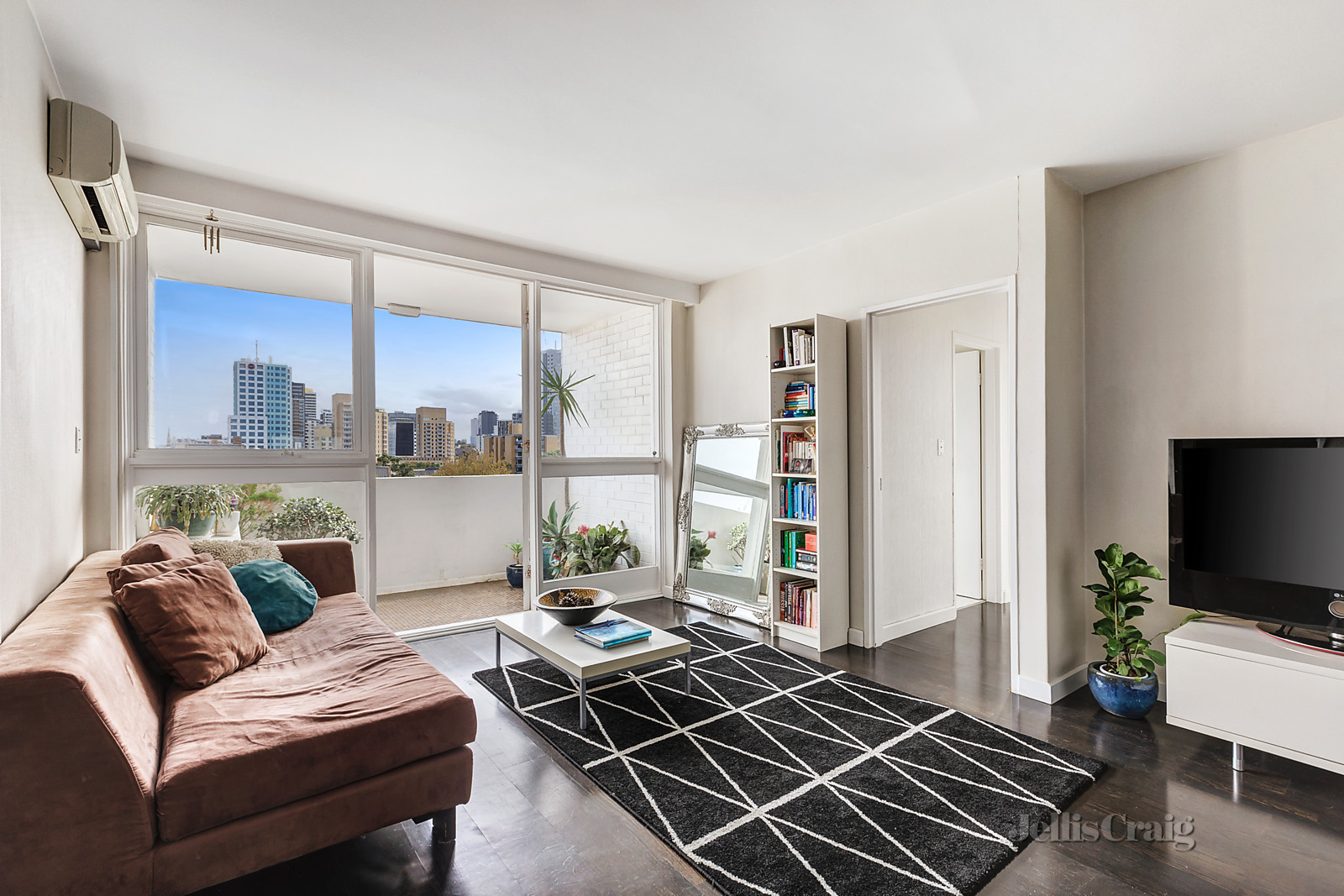 7b/381 Toorak Road, South Yarra
- Print Image 1