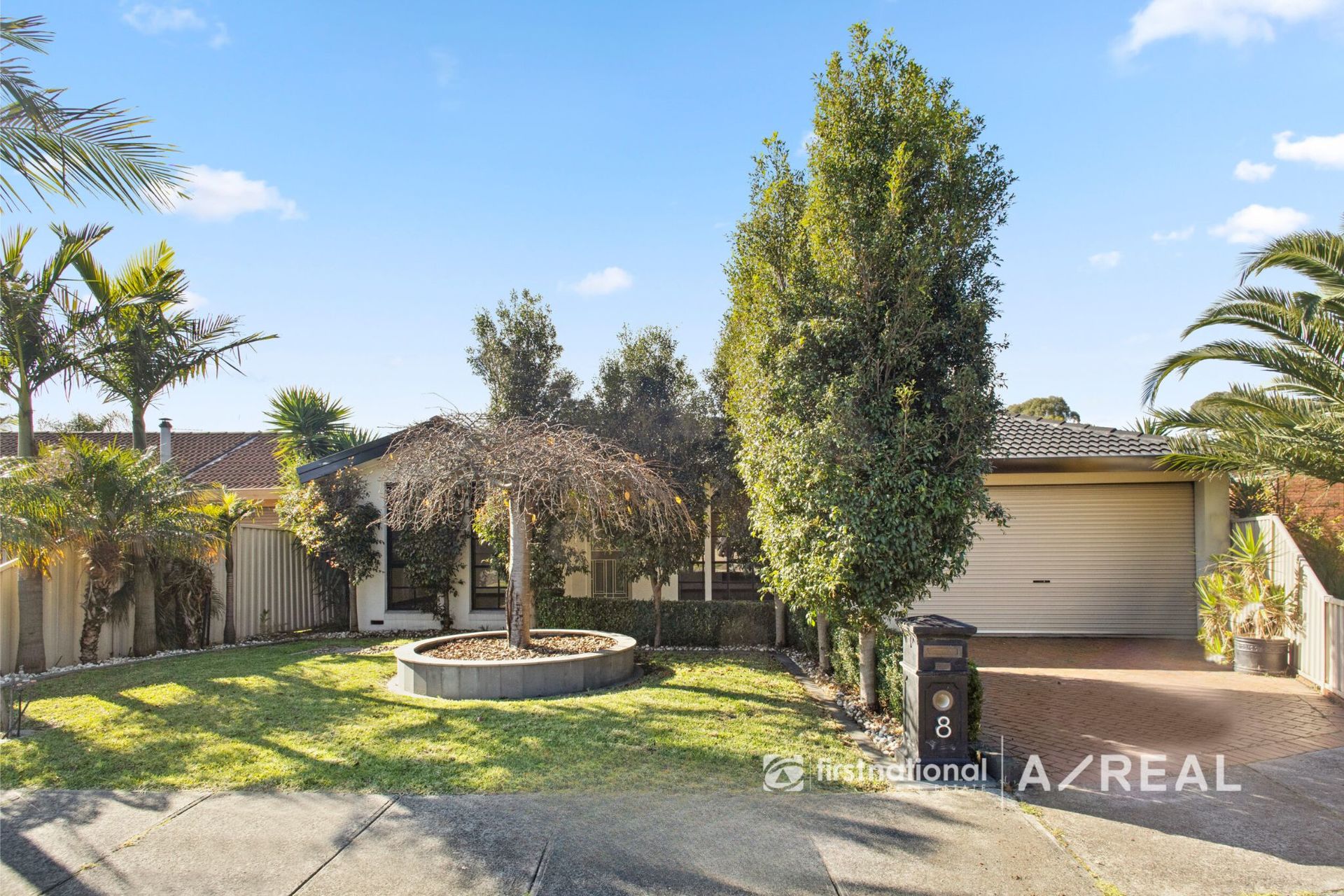 8 Acmena Court, Mill Park VIC 3082 