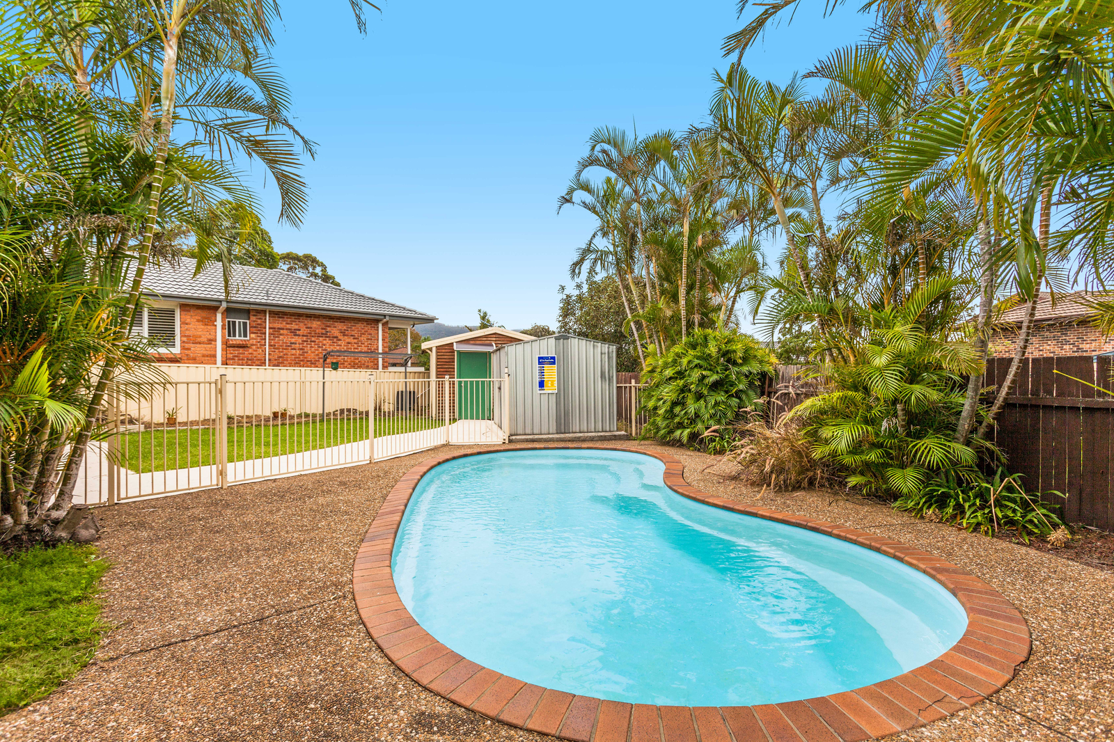 8 Colony Gardens, Horsley NSW 2530