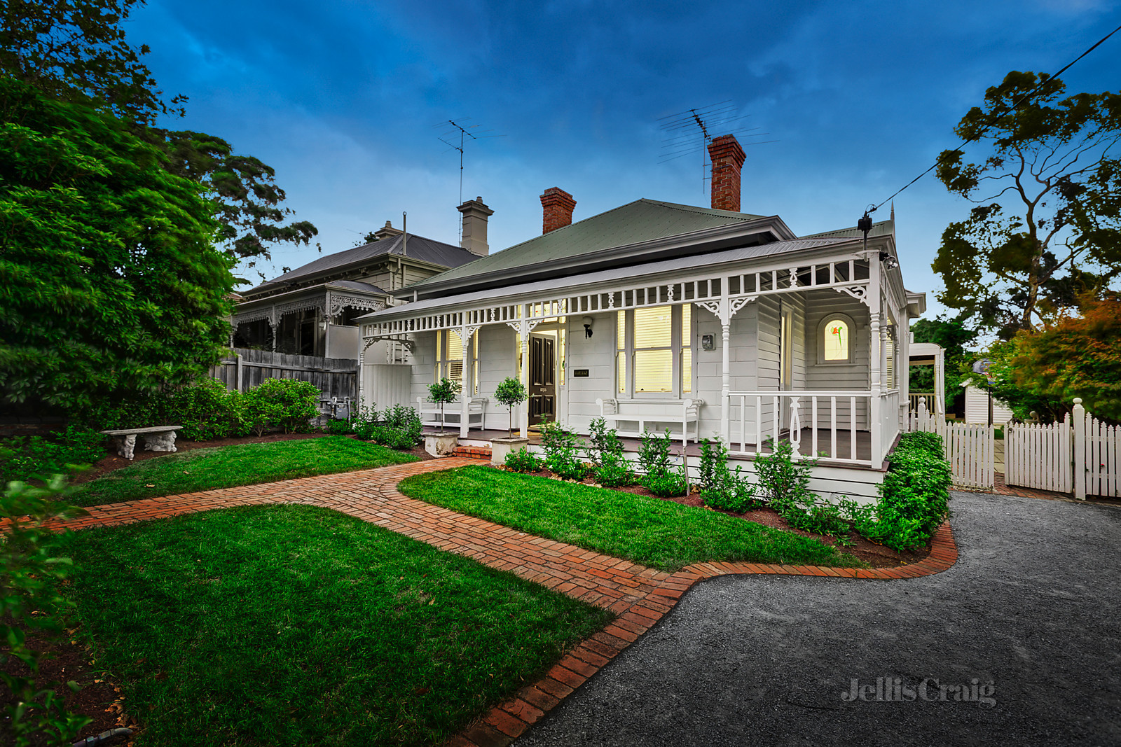 8 Durham Road, Surrey Hills - Print Image 1
