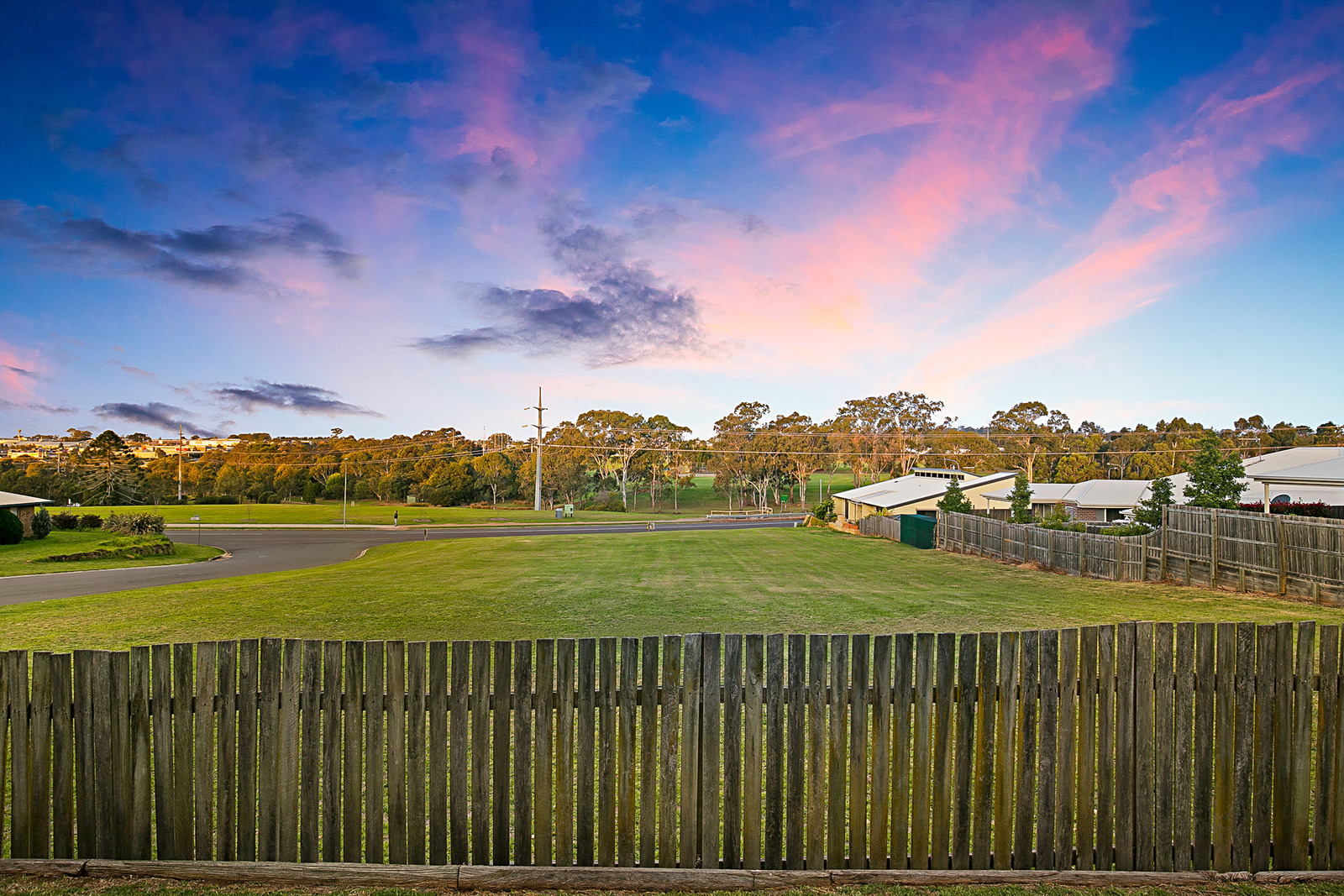 8 Fern Drive, Kearneys Spring QLD 4350