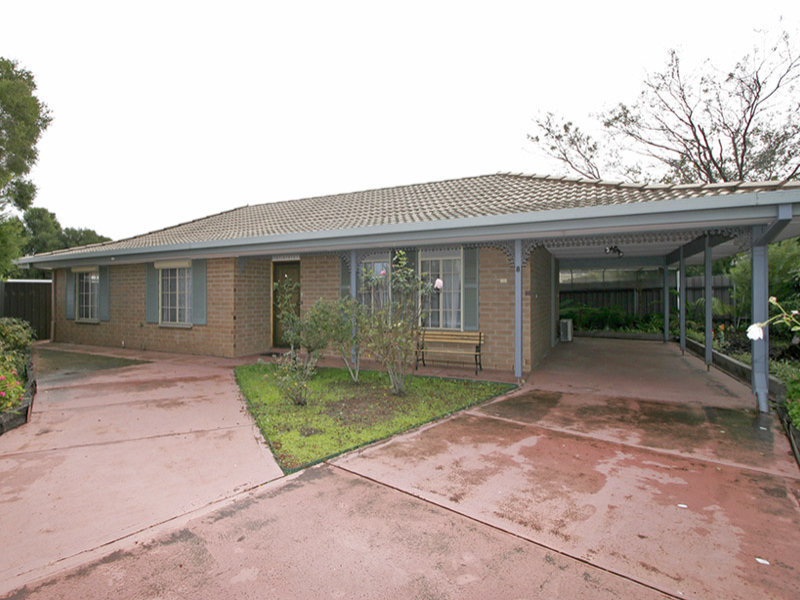 8 Henry Court
