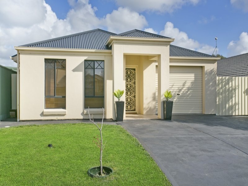 8 Hughes Court