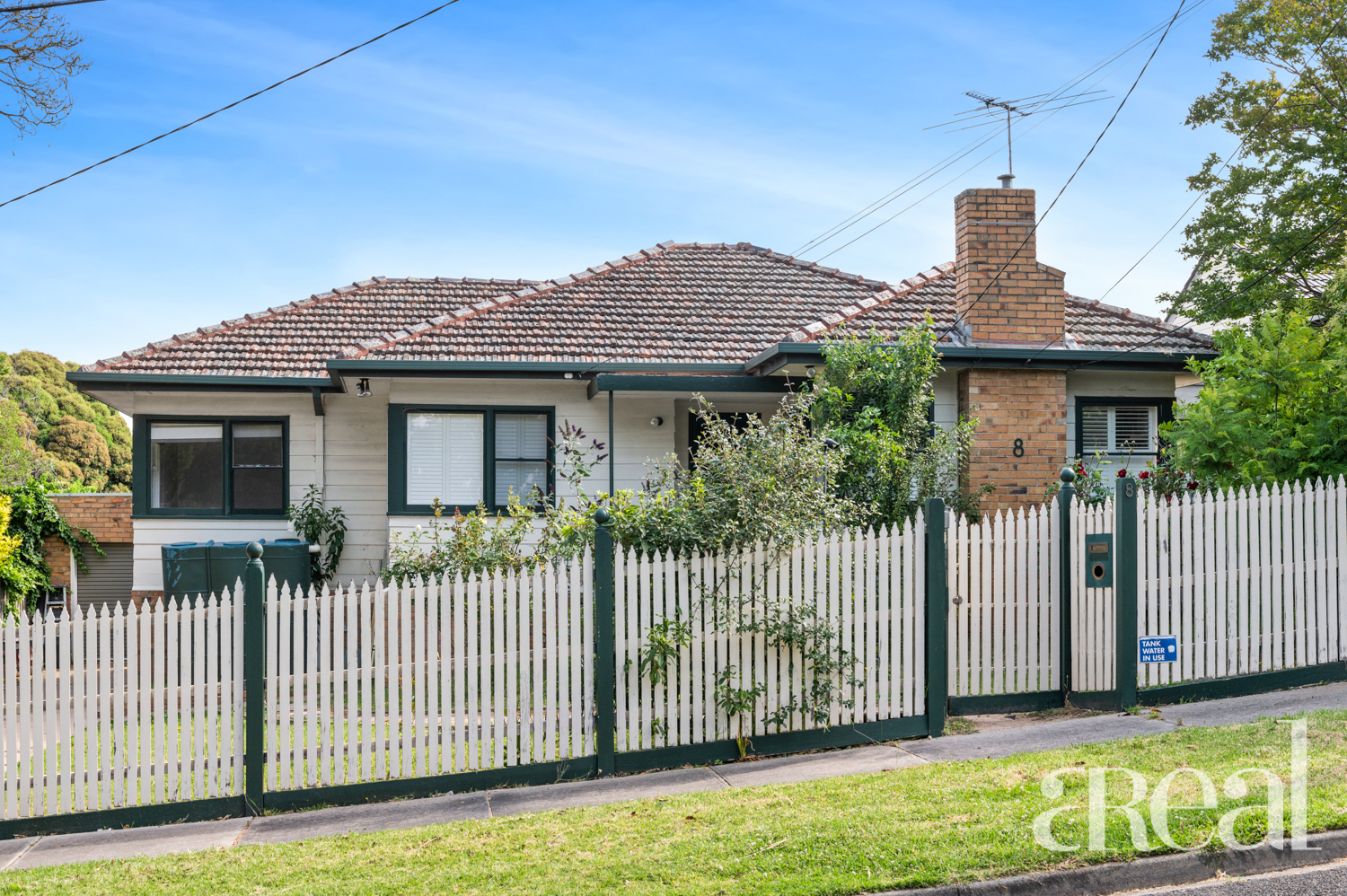 8 Judith St Burwood VIC 3125 