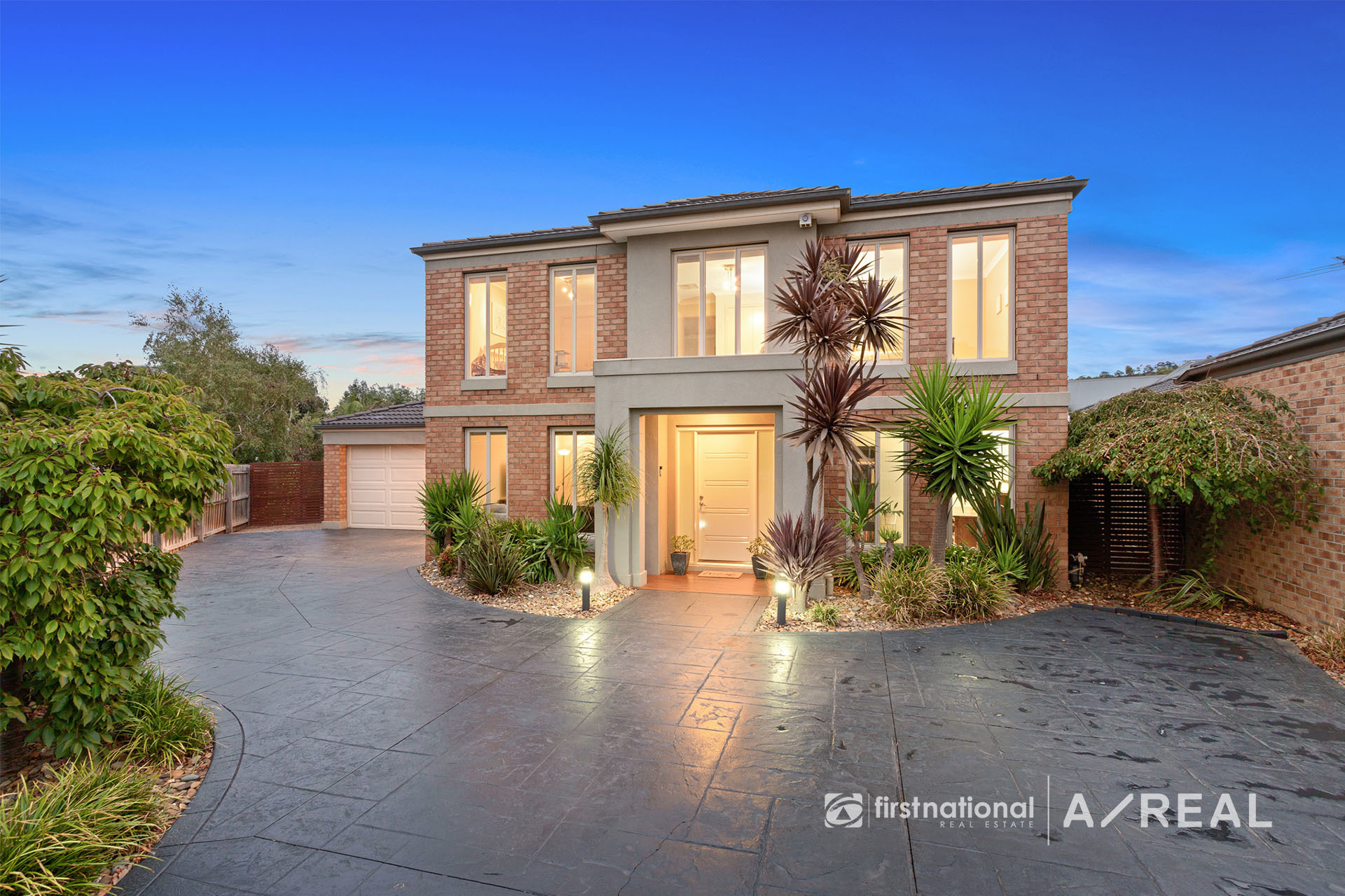8 Junor Court, South Morang VIC 3752 