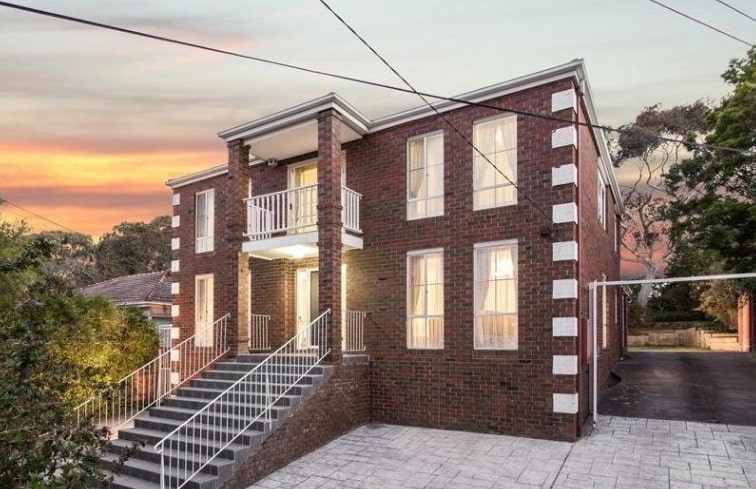 8 Miller Crescent, Mount Waverley
- Print Image 1