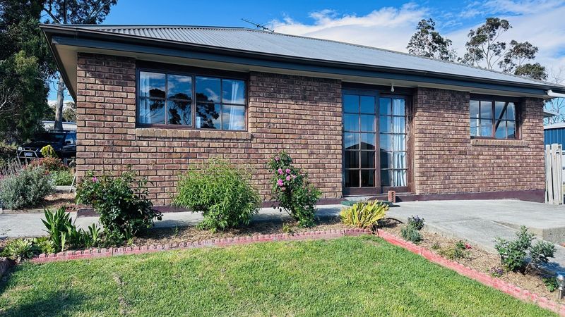 8 Oak Street, Primrose Sands, TAS, 7173