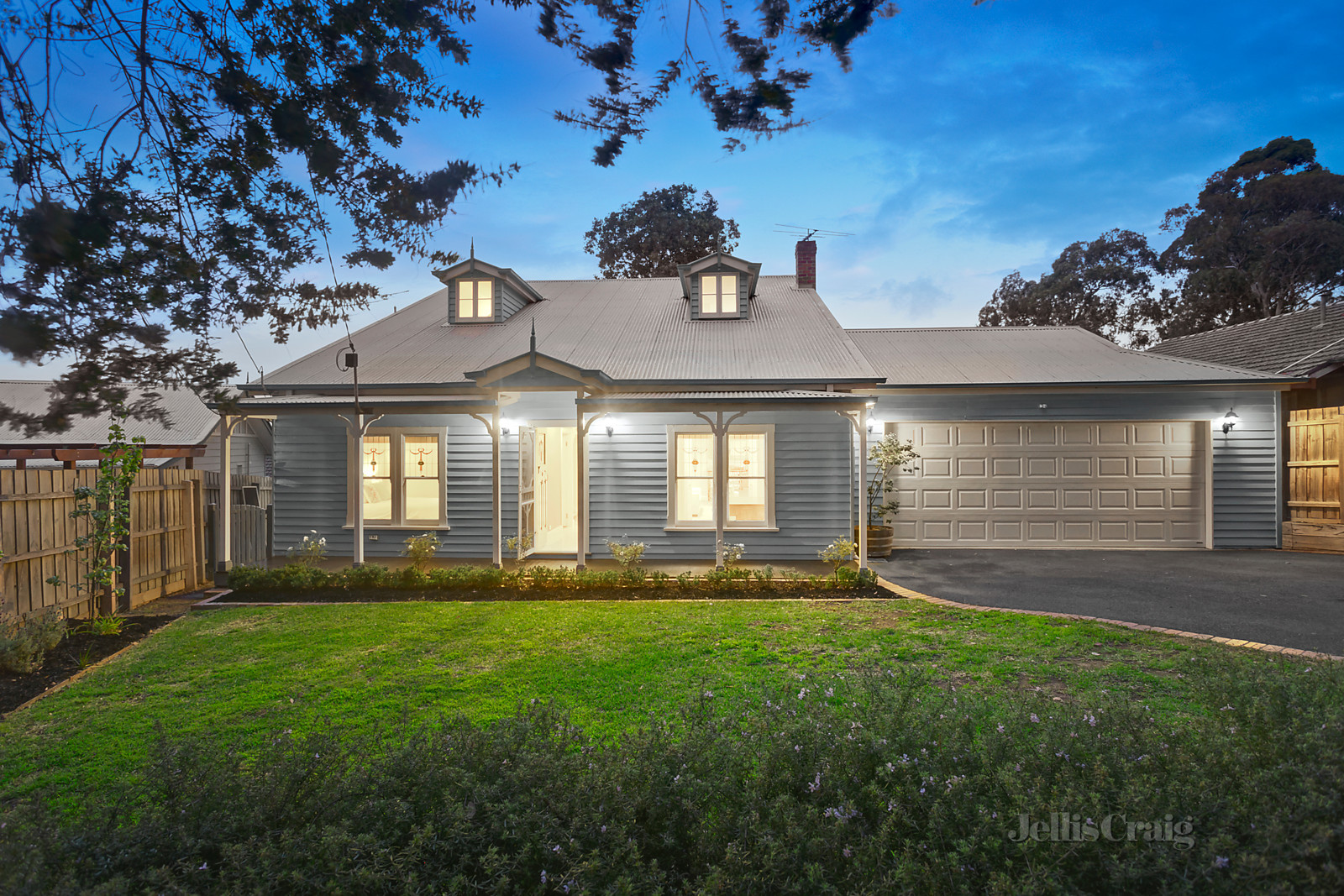 8 Price Avenue, Montmorency
- Print Image 1