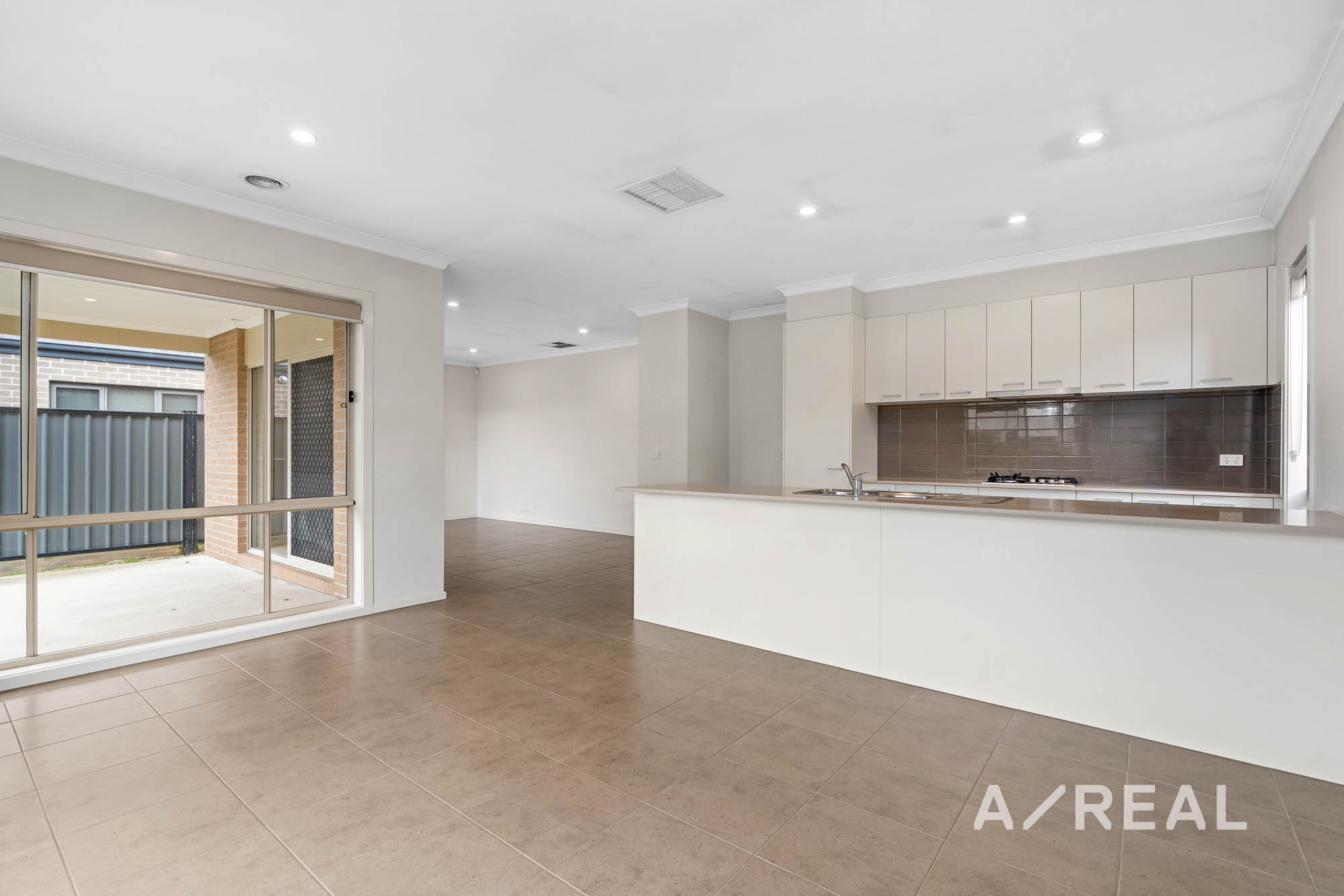 8 Progression Road, Craigieburn VIC 3064 