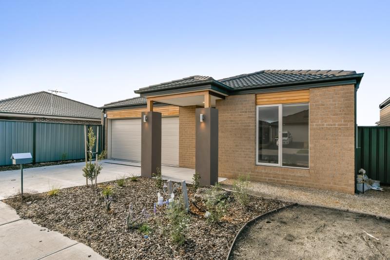 8 Progression Road, Craigieburn VIC 3064 