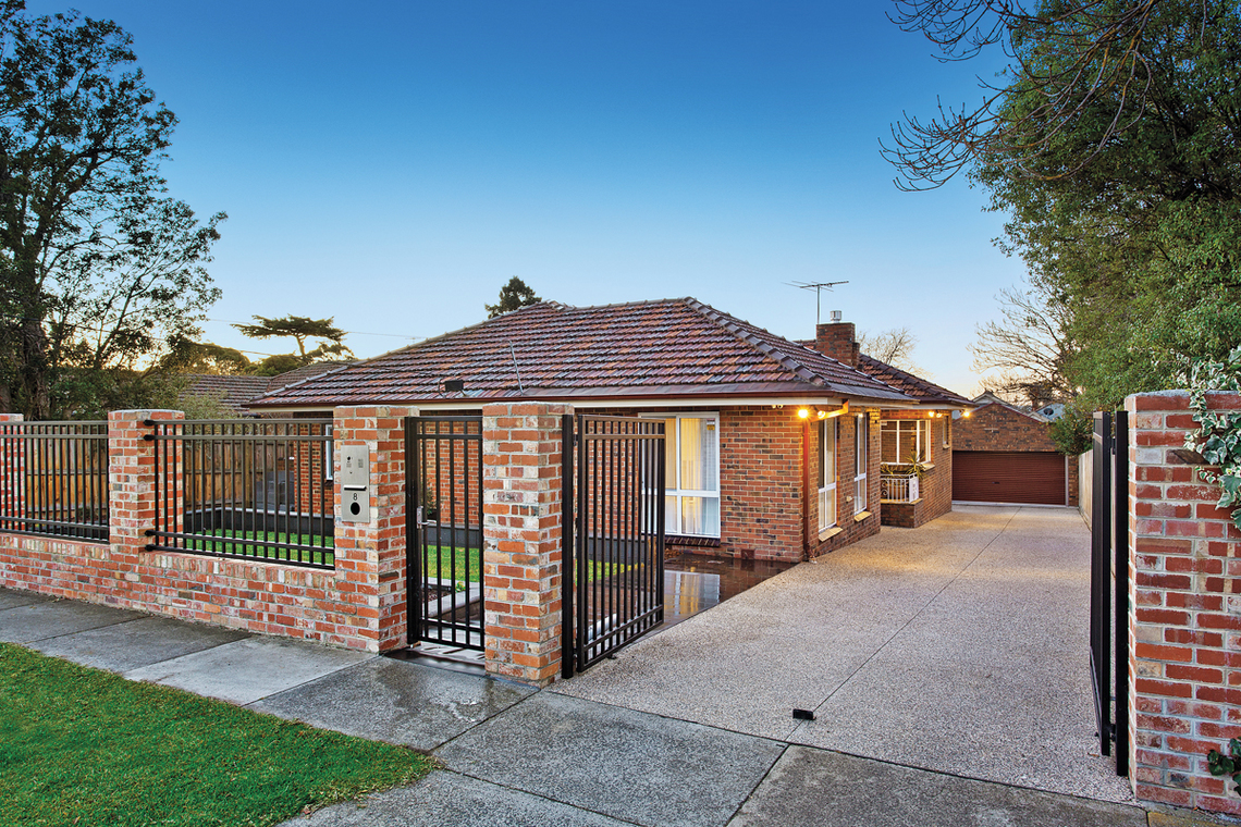 8 Serpentine Street Mont Albert - Photo 1 8 Serpentine Street Mont Albert - Photo 1