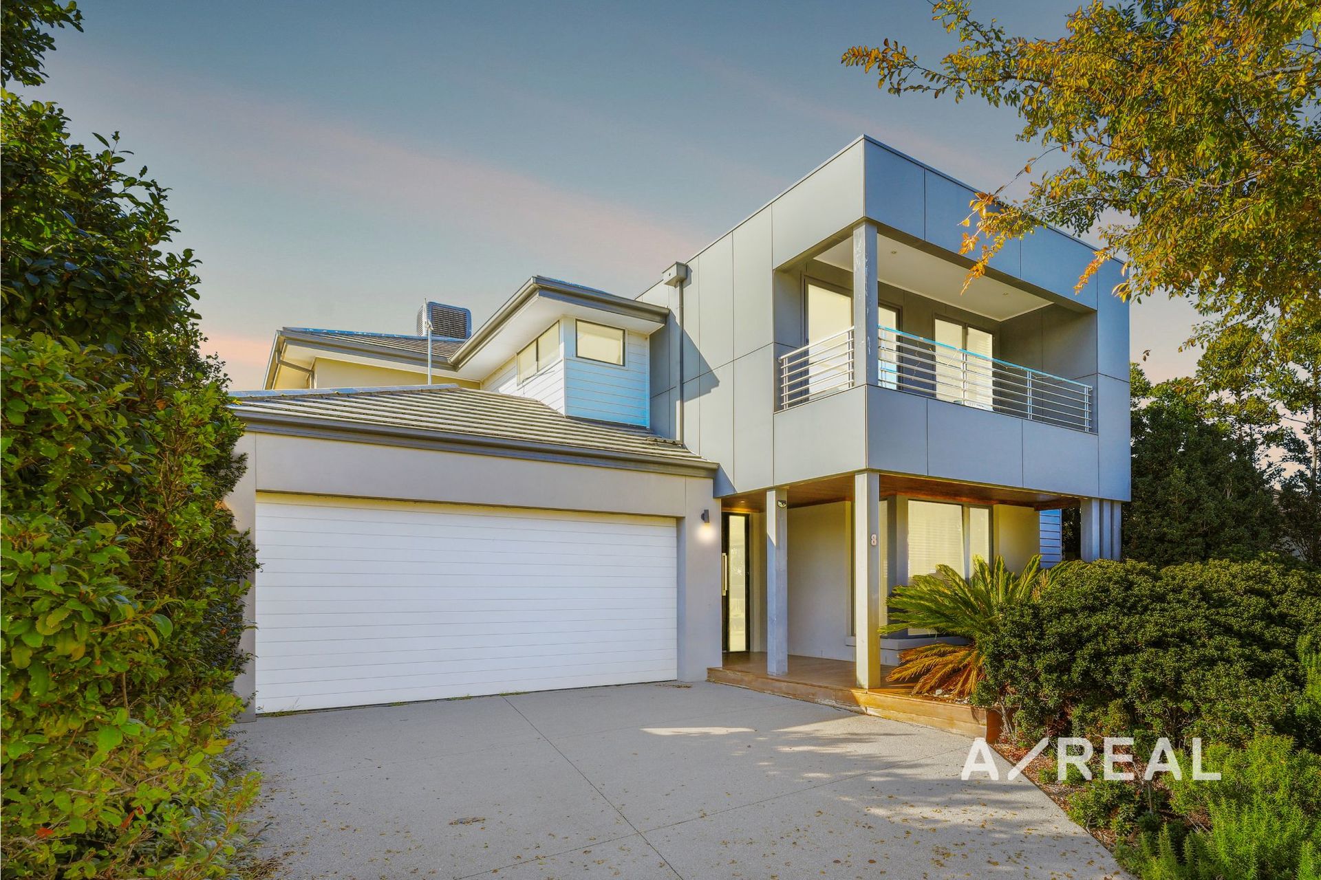 8 Shiraz Crescent, Point Cook VIC 3030 