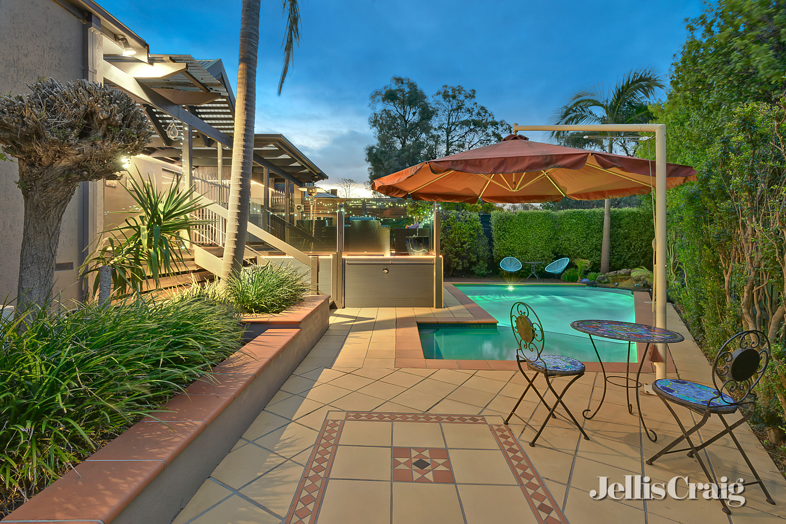 8 Silver Birch Close, Croydon North
- Print Image 1