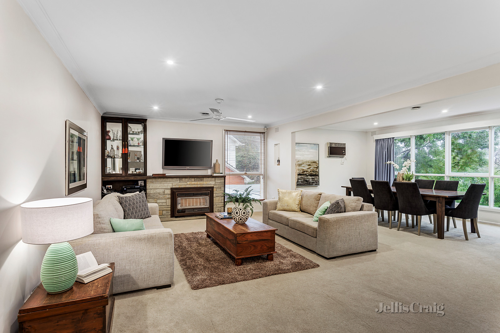 8 Susan Court, Mount Waverley - Print Image 1