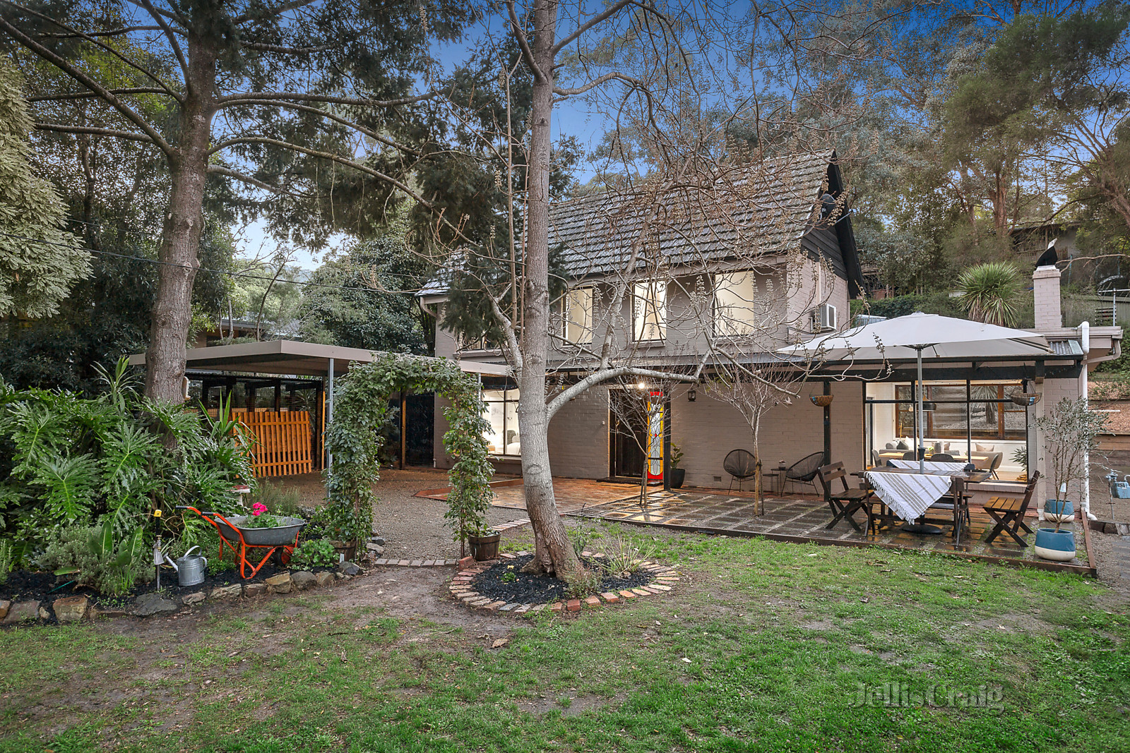 81 Melbourne Hill Road, Warrandyte
- Print Image 1