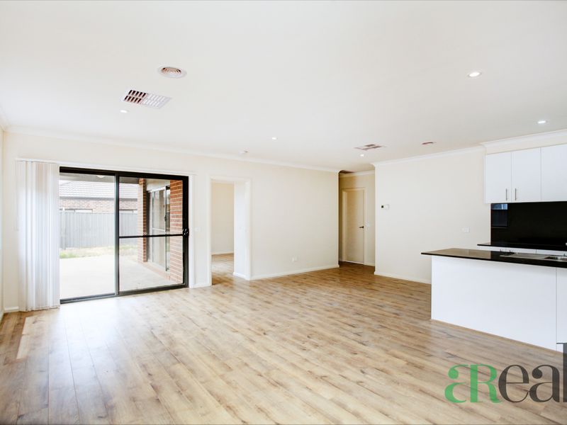 81 Terrene Terrace, Point Cook VIC 3030 