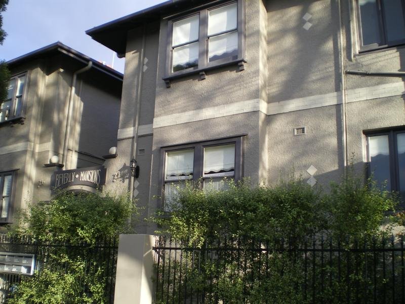 8/21-23 Hotham Street, East Melbourne VIC 3002 