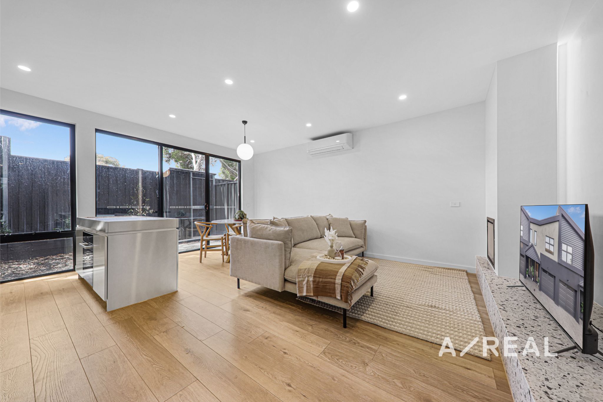 8/24 Carr Street, Brighton East VIC 3187 