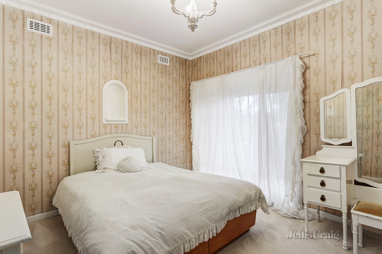 83 Cityview Road, Balwyn North, VIC 3104 Jellis Craig