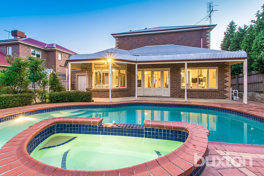 83 Grosvenor Drive, Wandana Heights