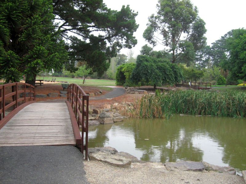 83 Wonga Road, Ringwood North