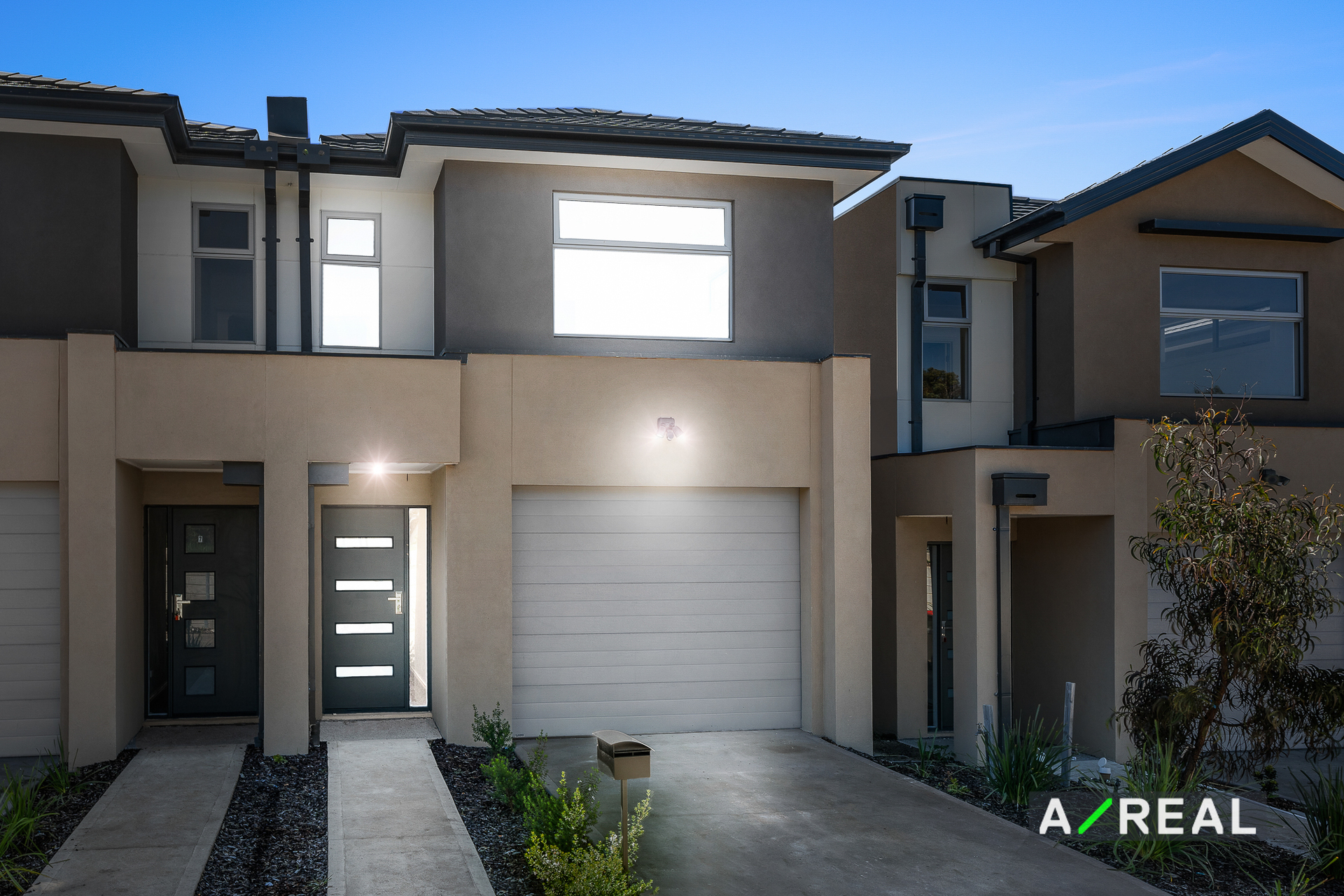 8/515 Bridge Inn Road, Mernda VIC 3754 