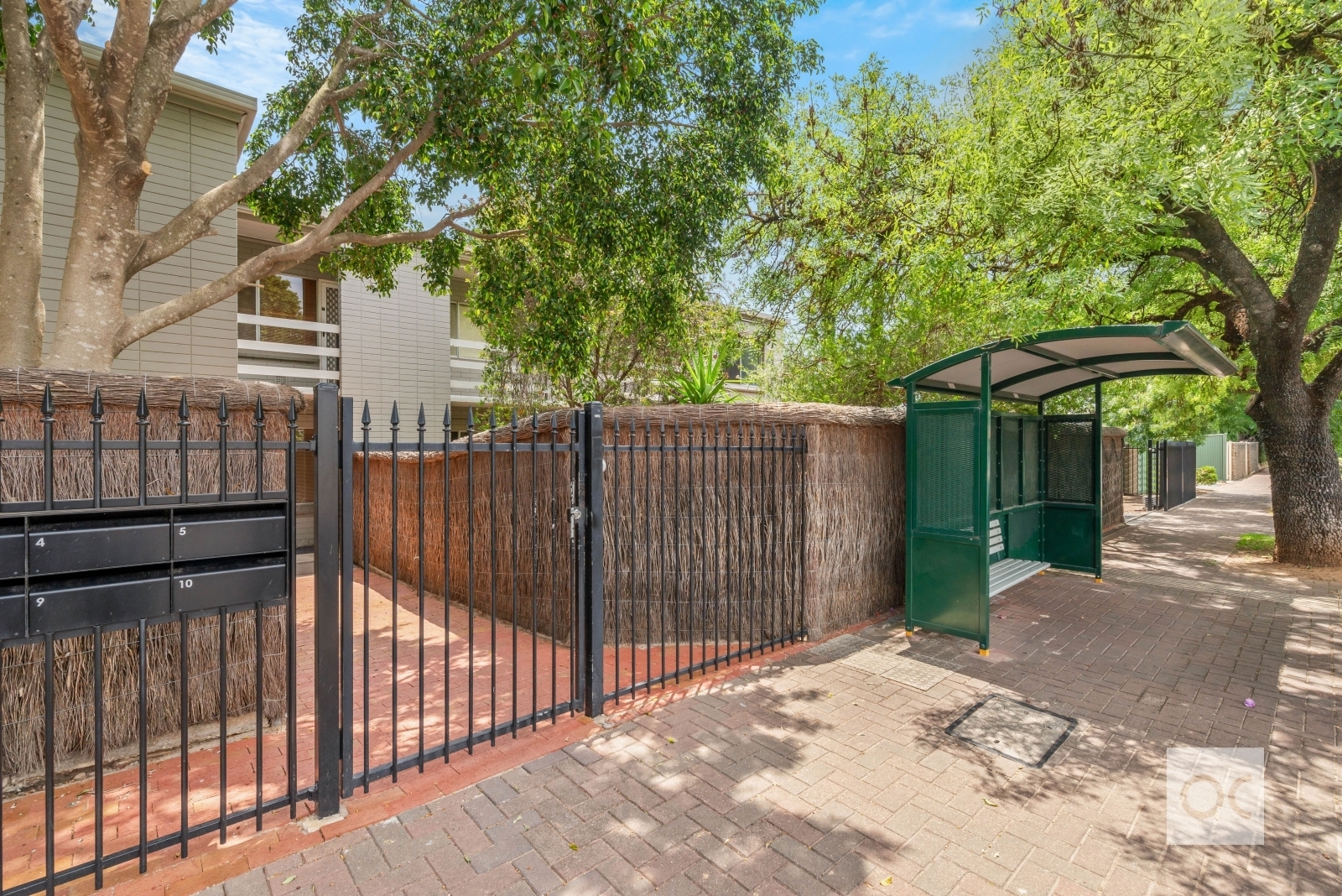 8/53 Stuart Road