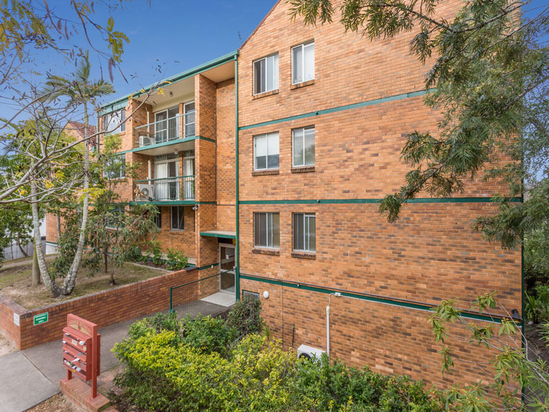 Unit 8/96 Agnew Street, Norman Park QLD 4170