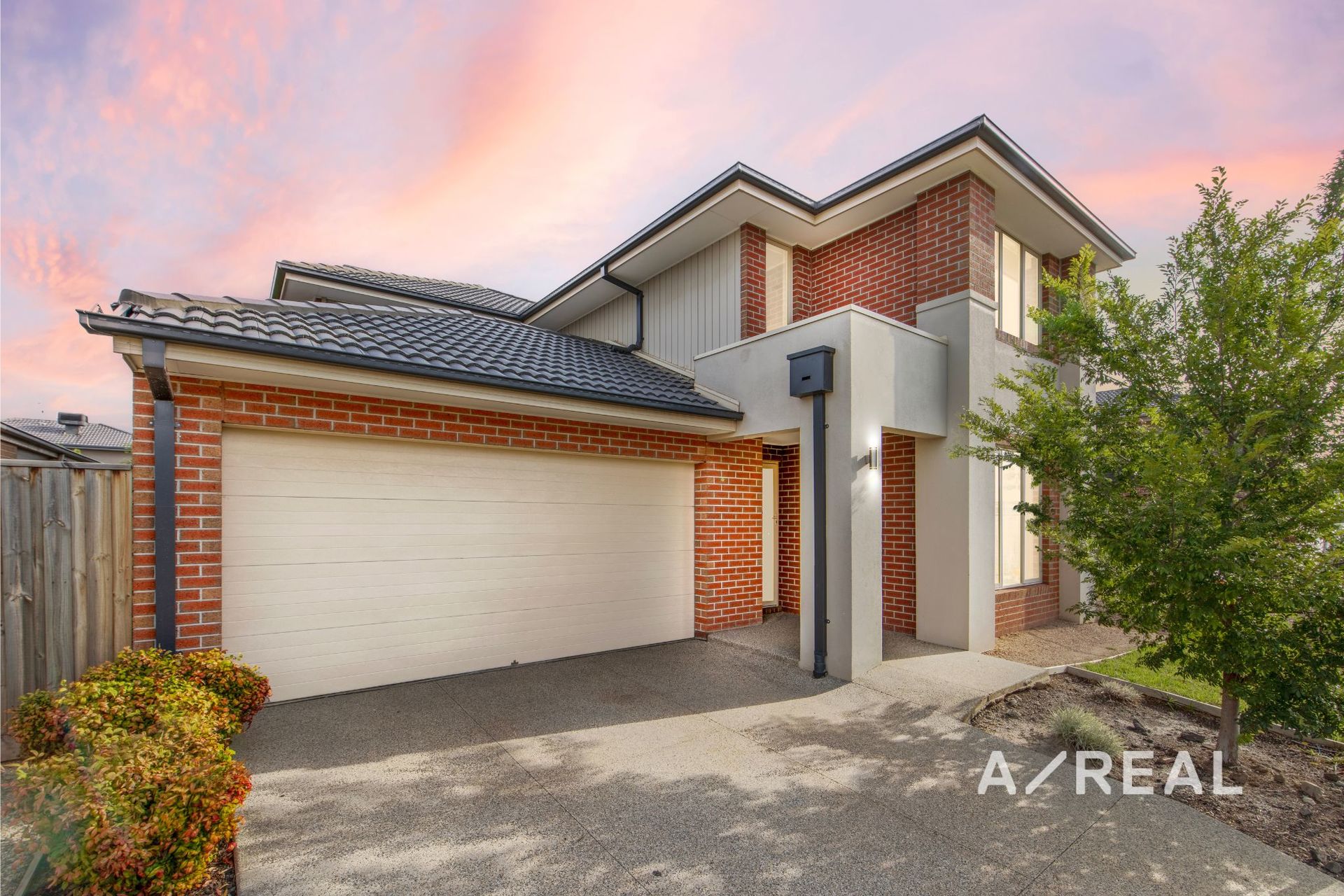 9 Balanchin Street, Point Cook VIC 3030 