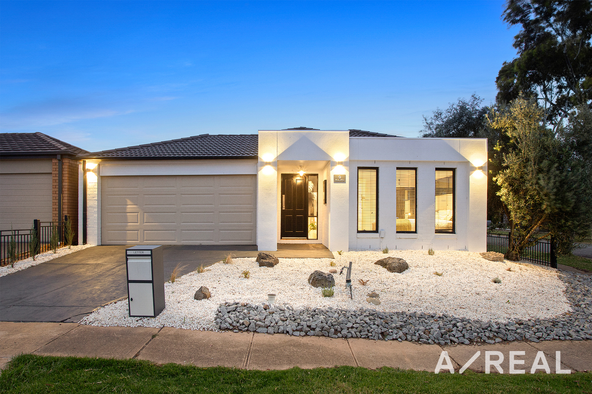 9 Marshall Terrace, Point Cook VIC 3030 