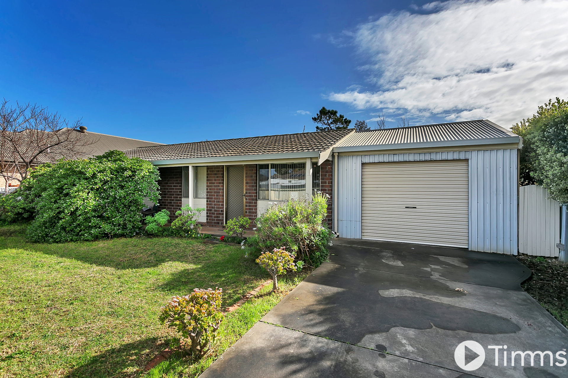 9 Oakley Crescent