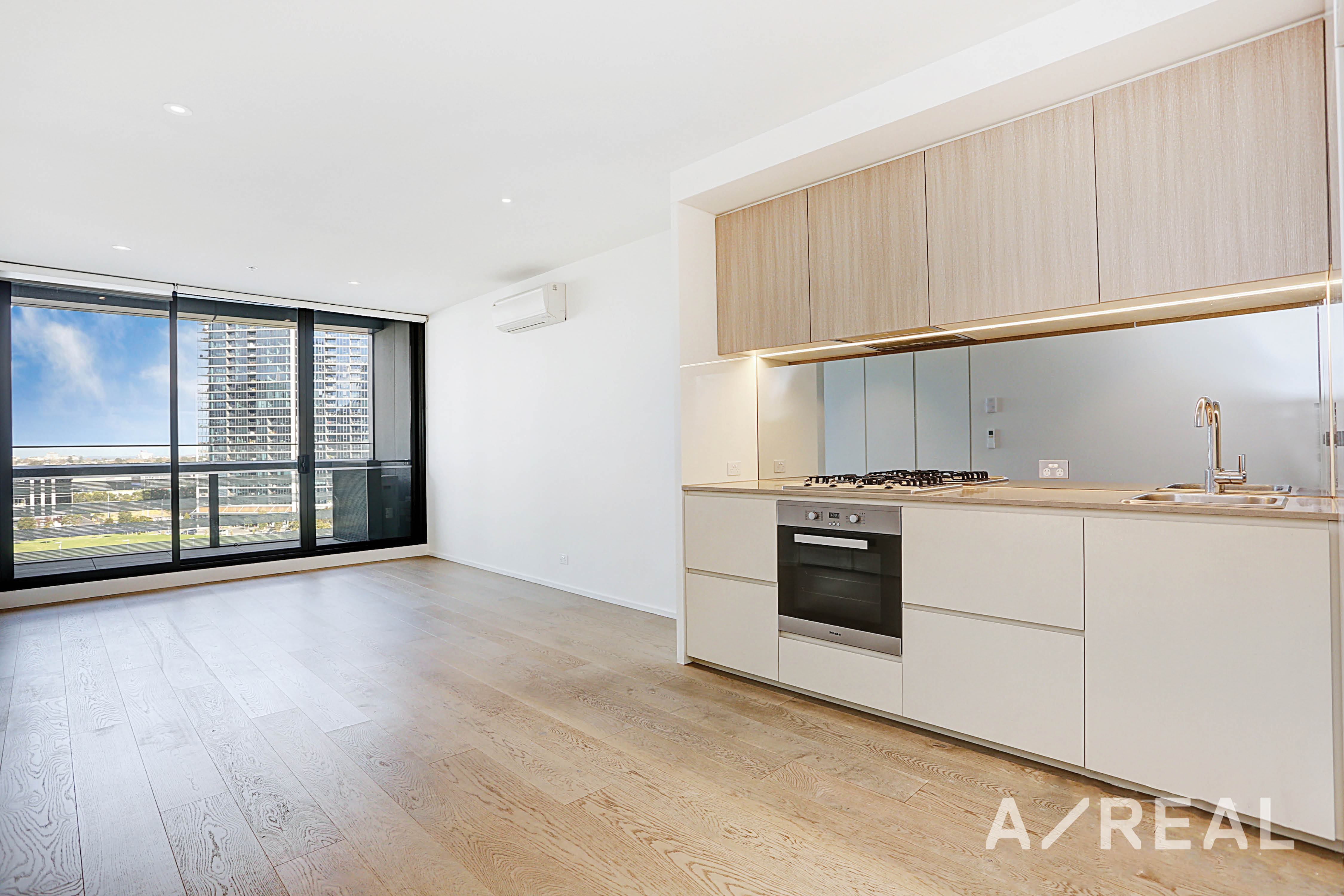 905S/883 Collins Street, Docklands VIC 3008 