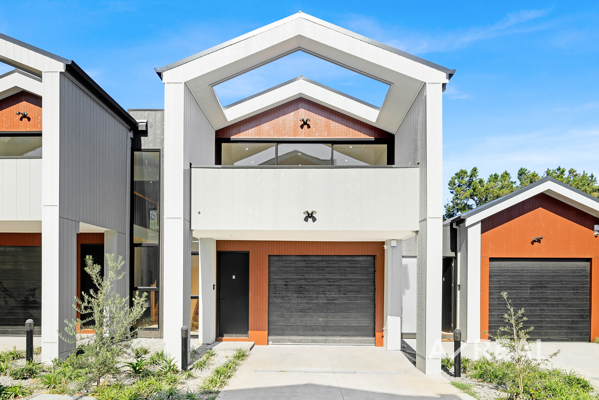 9/11 Ian Crescent, Airport West VIC 3042 