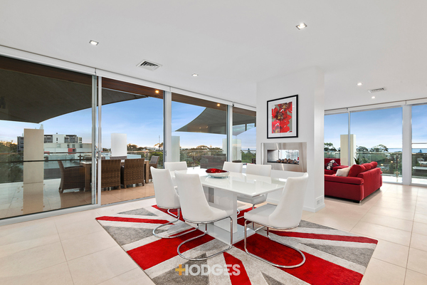 9/35 Willis Street Hampton