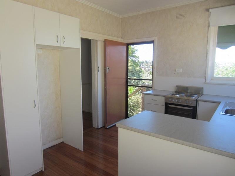 96 Lebanon Street, Strathmore VIC 3041 