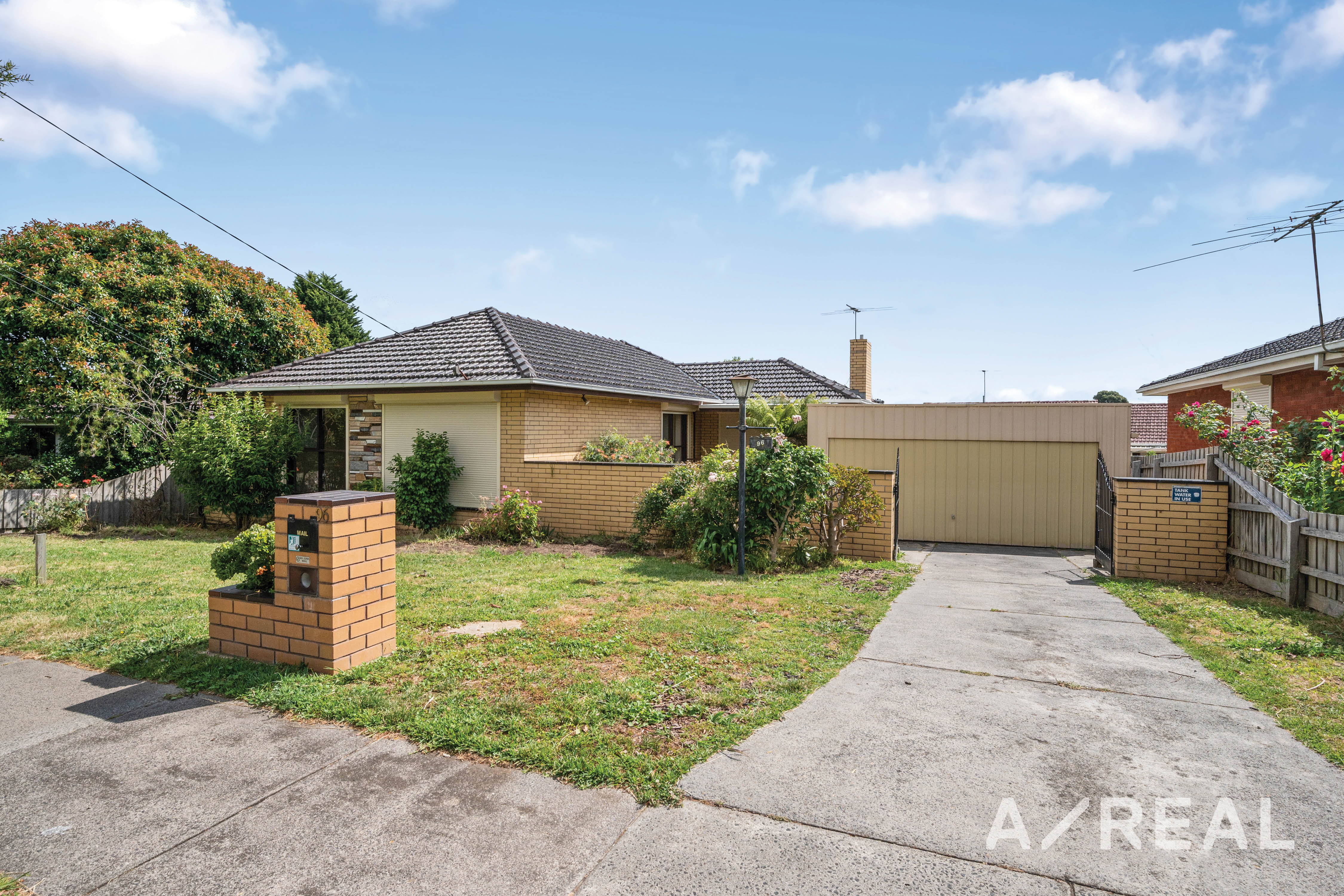 96 Whites Lane, Glen Waverley VIC 3150 