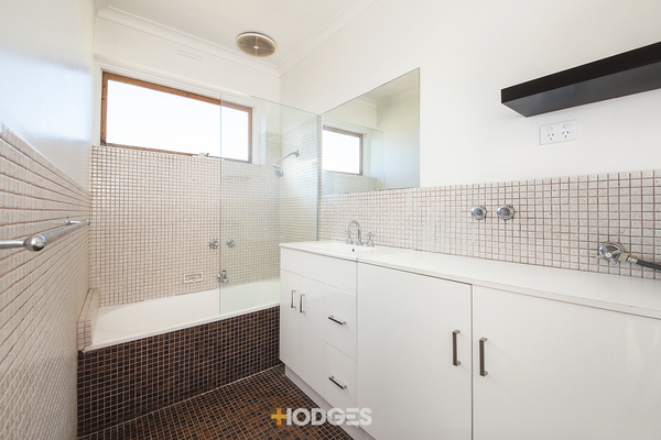 9/76 Bay Road Sandringham