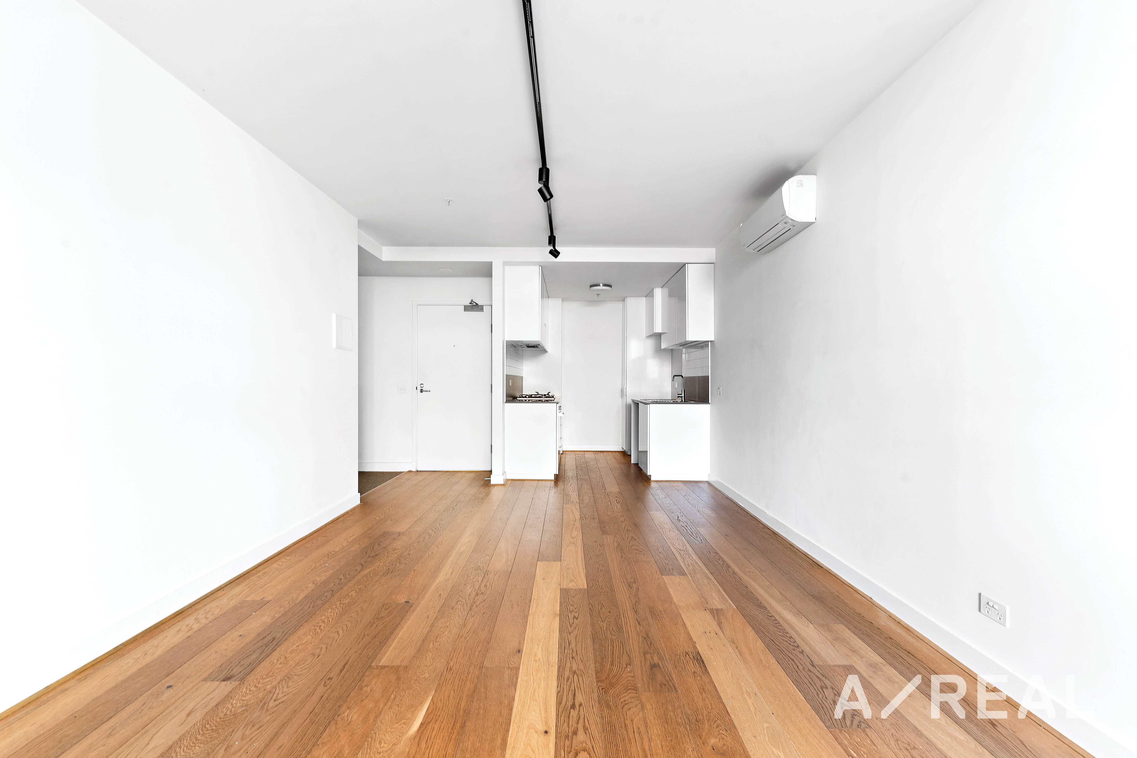 B106/10 Trenerry Crescent, Abbotsford VIC 3067 