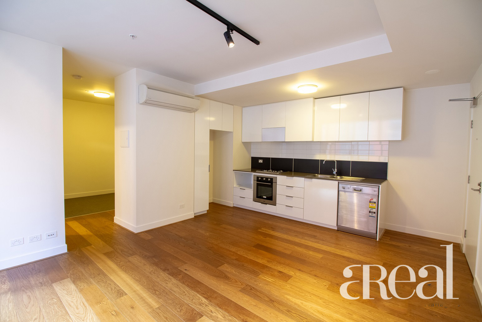 B401/10 Trenerry Crescent, Abbotsford VIC 3067 