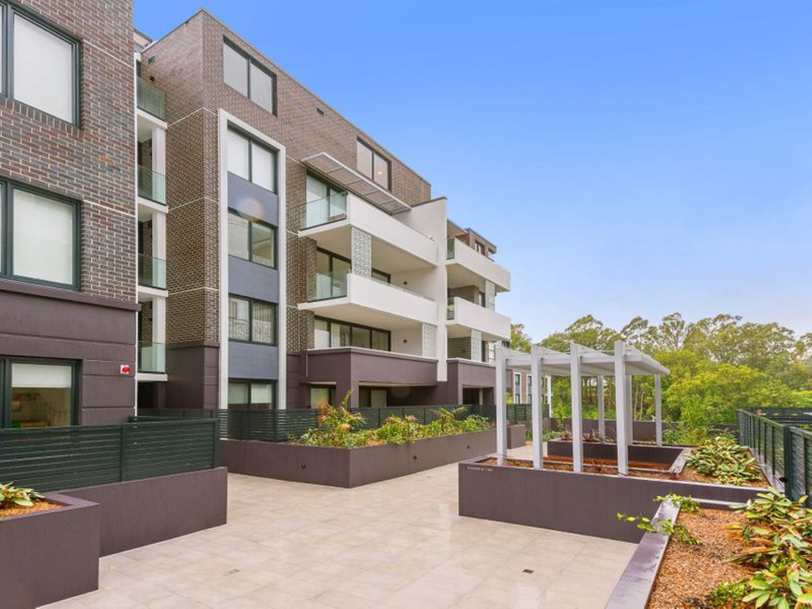 B517/2 Livingstone Avenue, PYMBLE NSW 2073