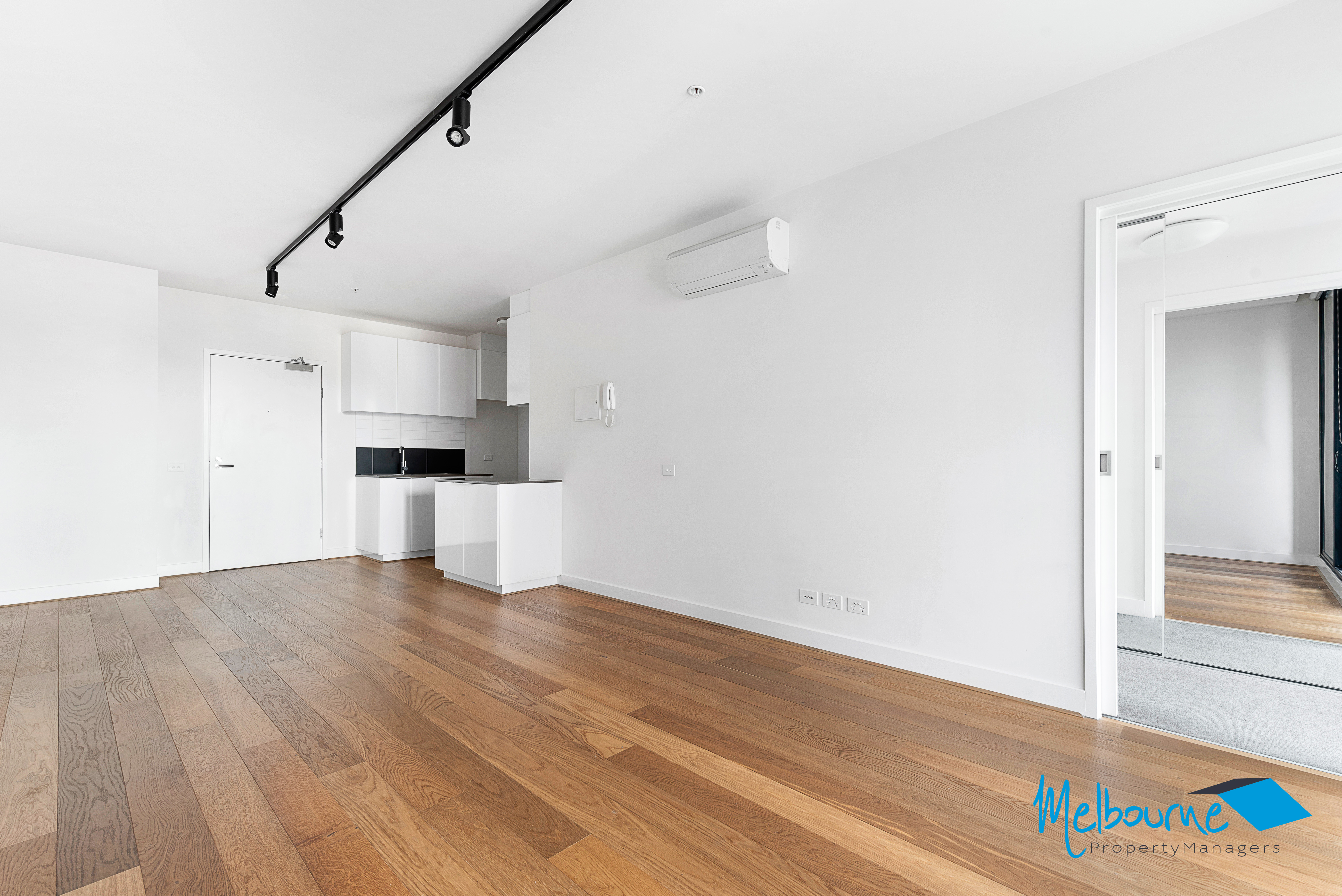 B608/10 Trenerry Crescent, Abbotsford VIC 3067 