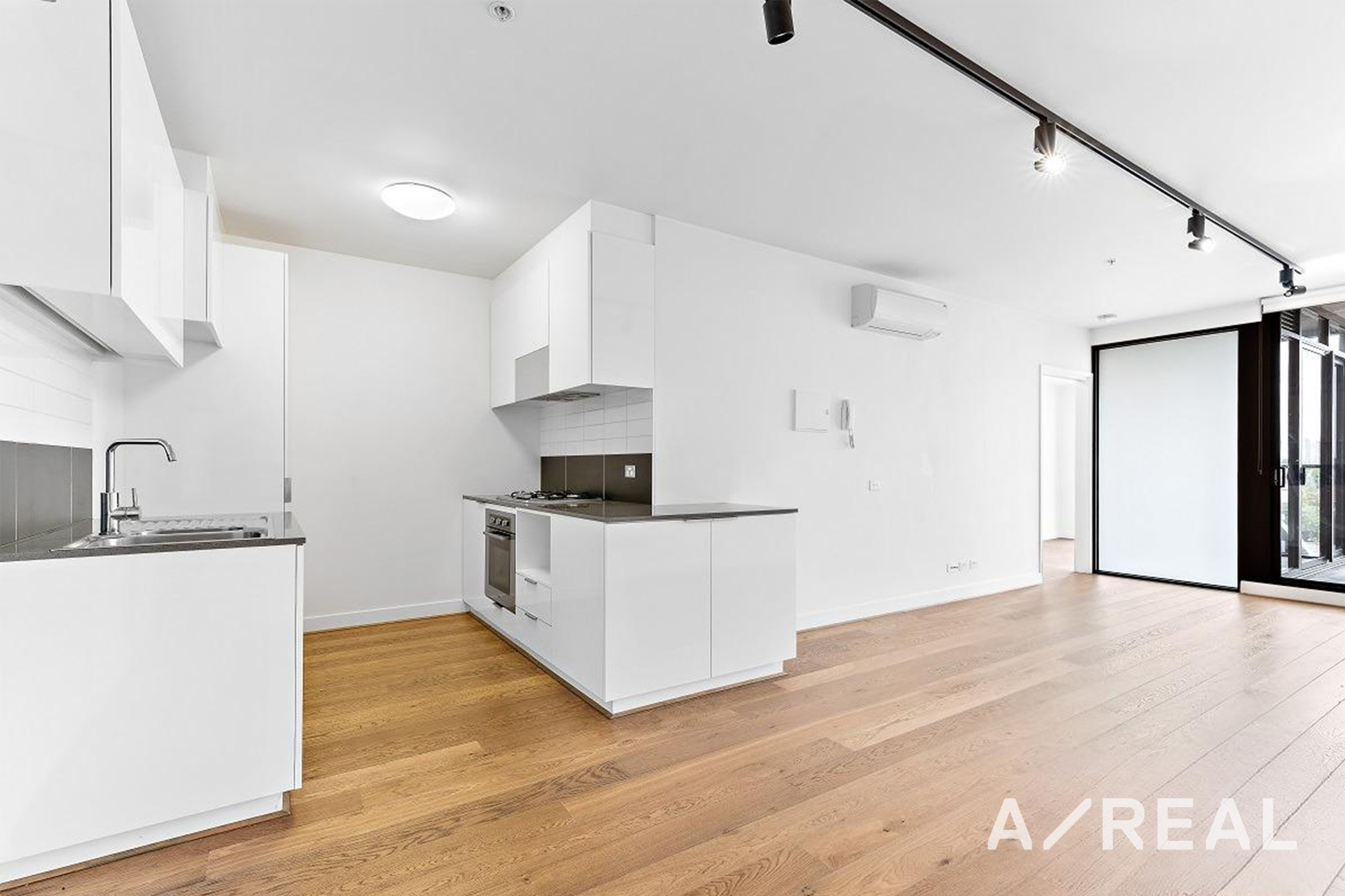 B708/10 Trenerry Crescent, Abbotsford VIC 3067 