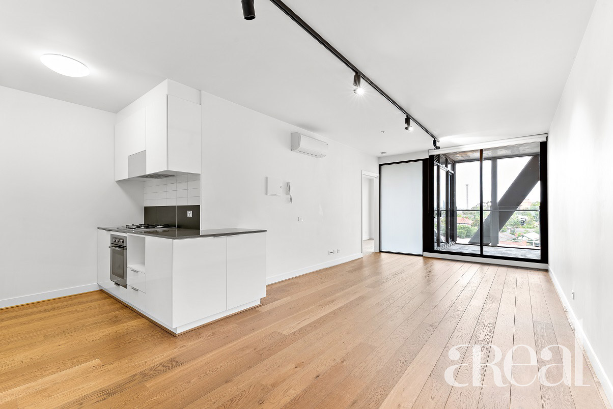 B808/10 Trenerry Crescent, Abbotsford VIC 3067 