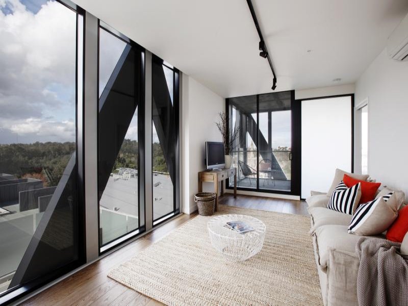 B906/10 Trenerry Crescent, Abbotsford VIC 3067 