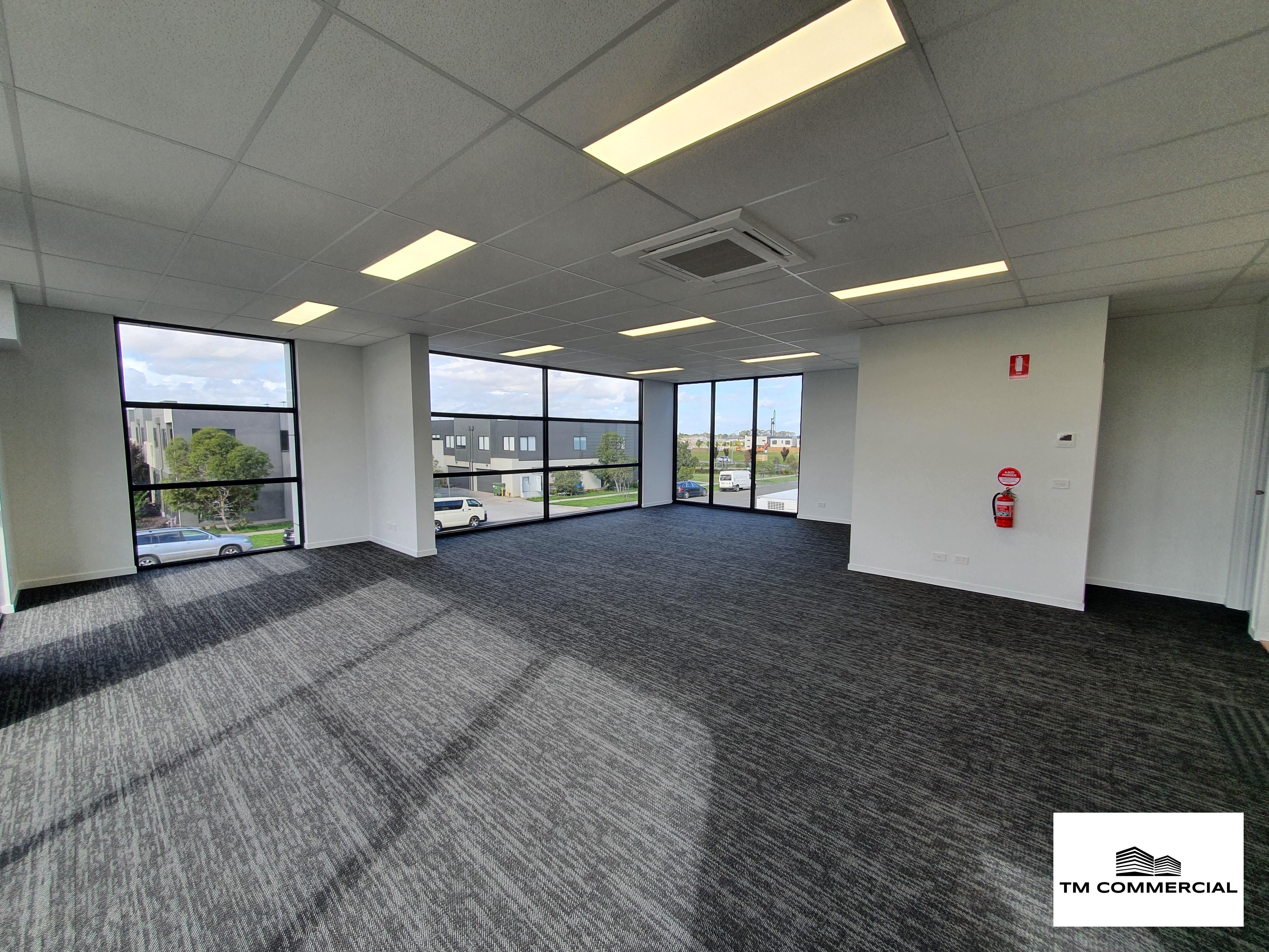 AFFORDABLE, NEAR-NEW OFFICE WITH HIGH-END FINISHES 3